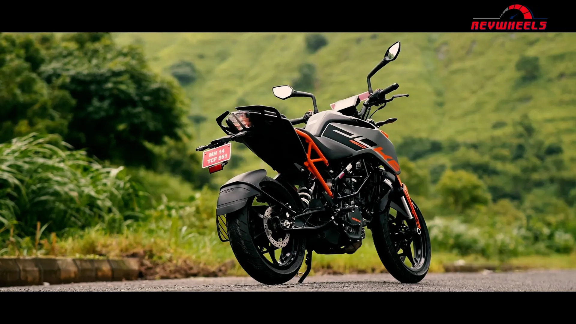 KTM Duke 160 – Gen Z’s Duke