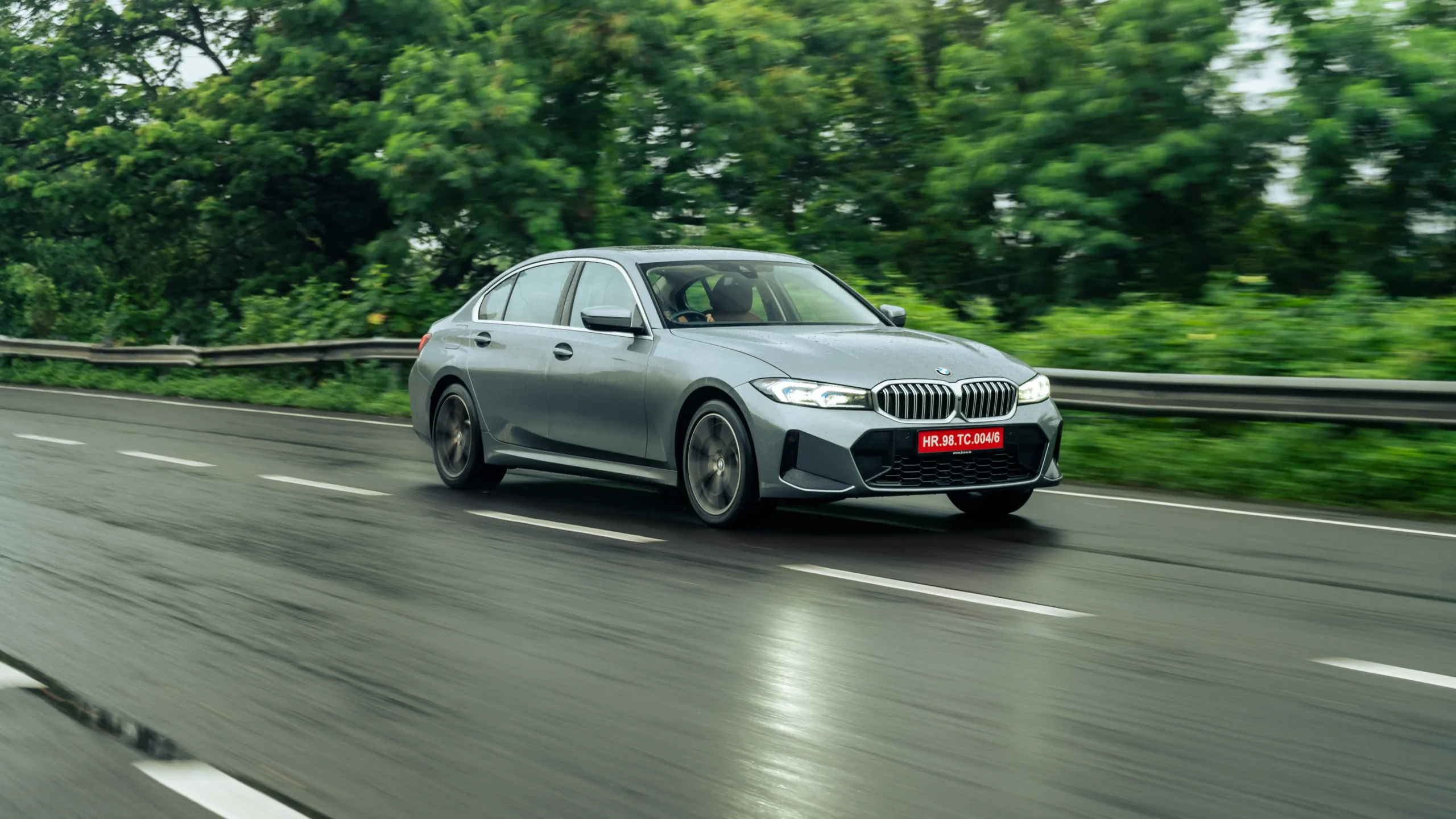 BMW 3 Series LWB – C the Bigger Picture
