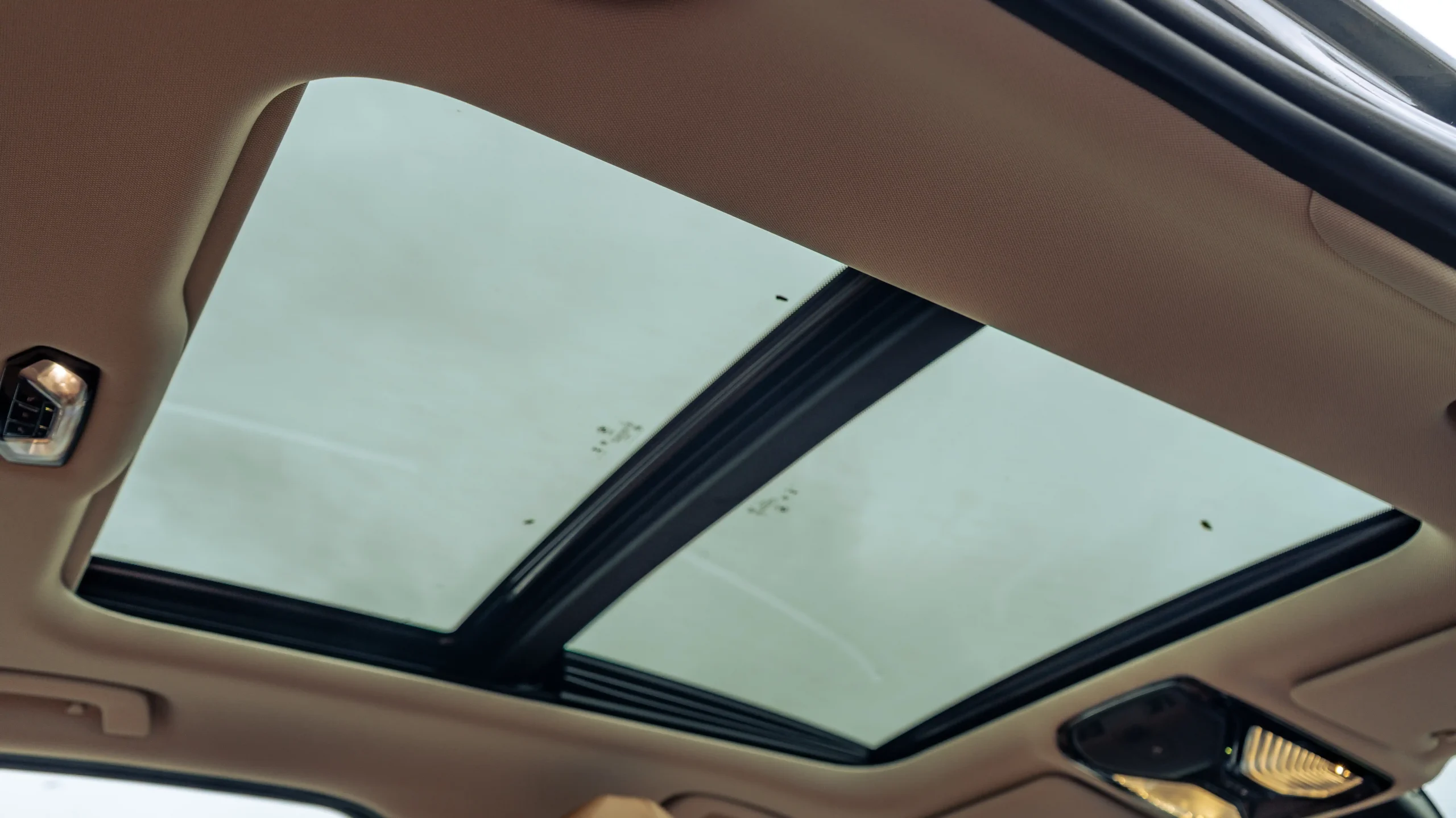 BMW 3 Series LWB – C the Bigger Picture