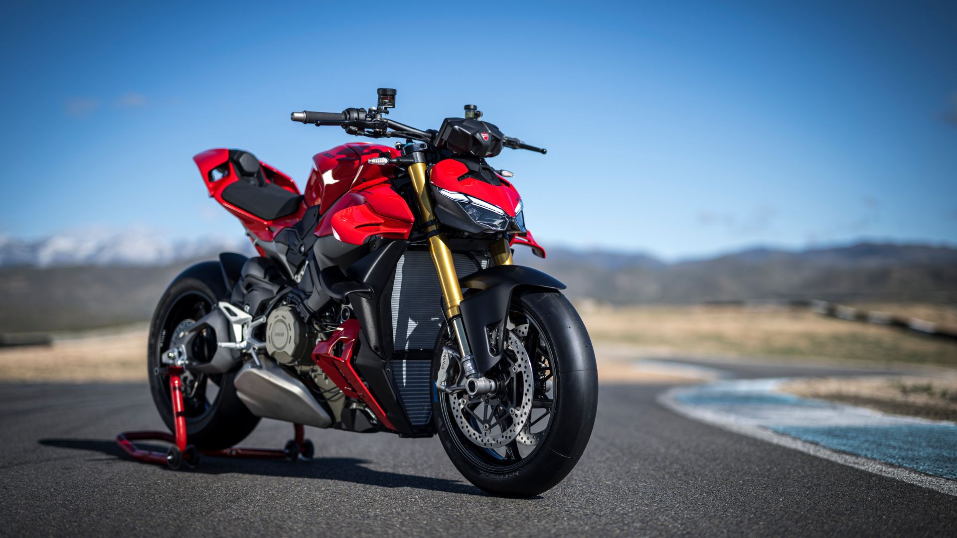 Ducati Launches the All-New 2025 Streetfighter V4 and V4 S in India