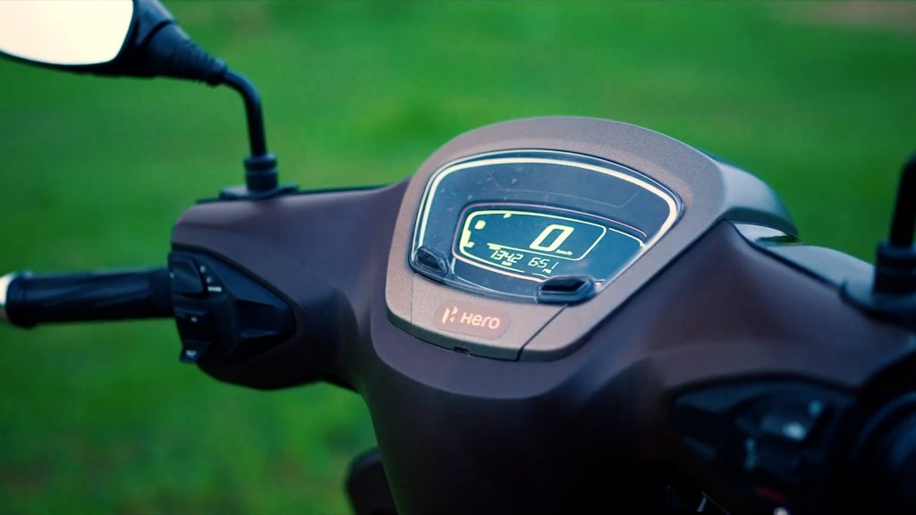 Hero Destini 125 instrument console