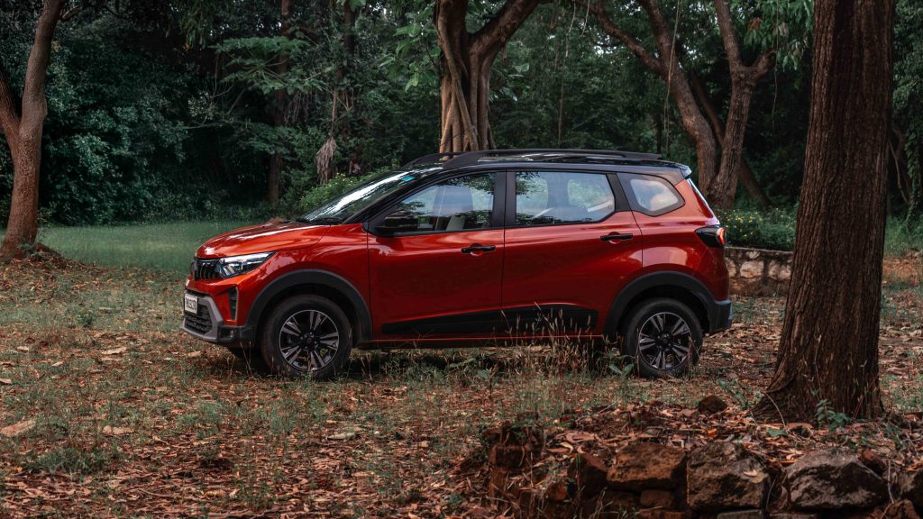 new renault triber side profilr